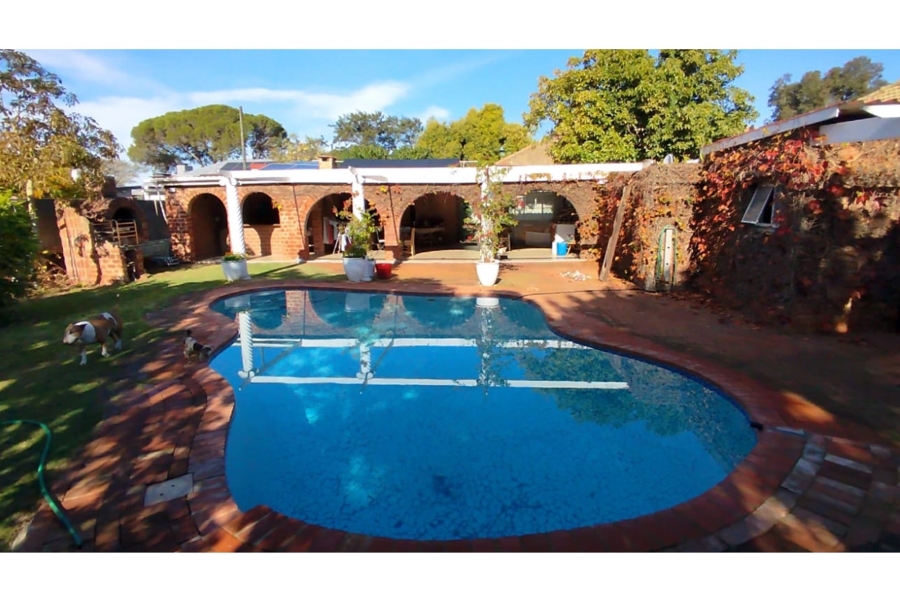 4 Bedroom Property for Sale in Walmer Eastern Cape